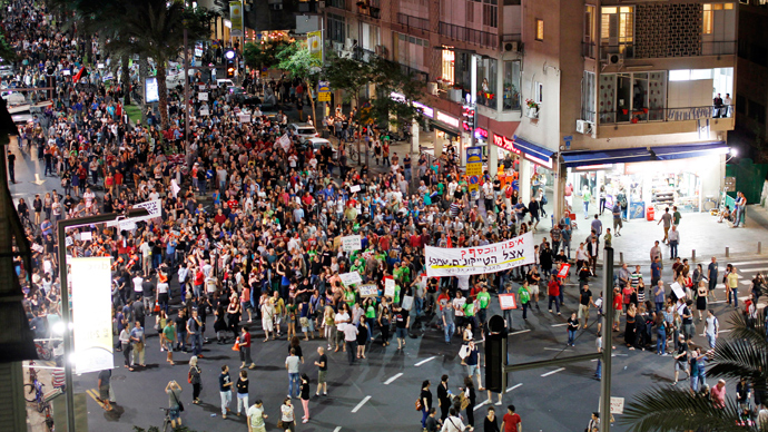 Thousands flood Israeli streets in anti-austerity protest