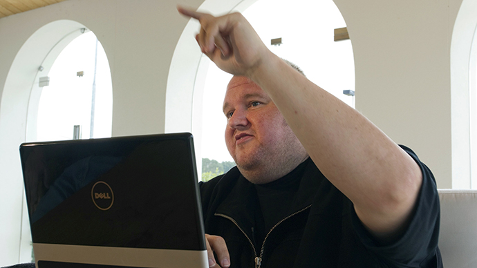 NZ cops ordered to return Dotcom materials seized in raid