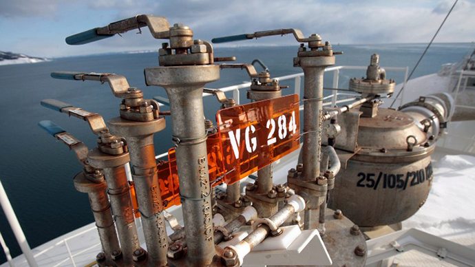 LNG trade falls for first time in 30 years