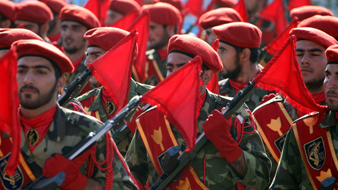 Soldiers of Iran's elite Revolutionary Guards (AFP Photo / Atta Kenare)