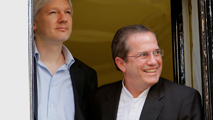 Ecuador’s FM in UK to talk Assange fate