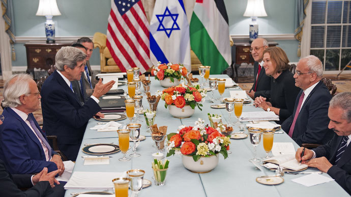 Israel, Palestine back to negotiating table after 3yr stalemate