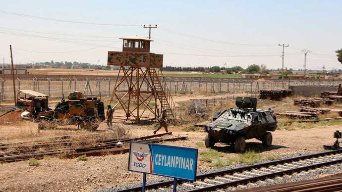 Turkey deploys jets, troops to Syrian border