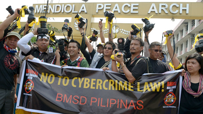 Internet freedom on decline worldwide as governments tighten grip - report