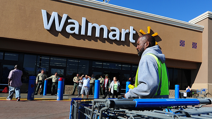 Walmart organizes charity food drive for own employees