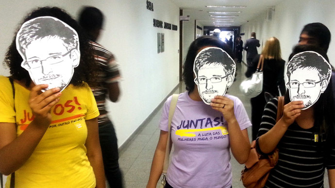 Snowden offers to help Brazil investigate NSA spying when he's given asylum