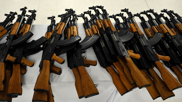 Felvásárolták a Kalasnyikovokat az amerikai fegyverüzletekből