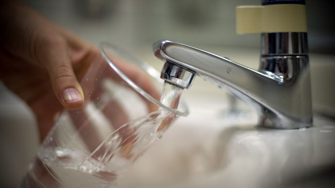 State of emergency, water ban issued in West Virginia over chemical leak