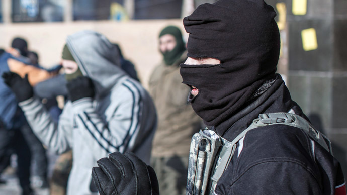 ‘Revival of anarchy’: Ukraine radicals rob Russia-Moldova train passengers