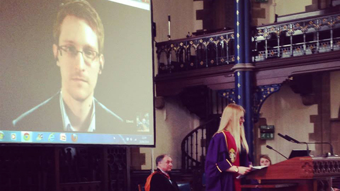 Installation of Edward Snowden as University of Glasgow Rector (Image from facebook.com/glasgowuniversity)
