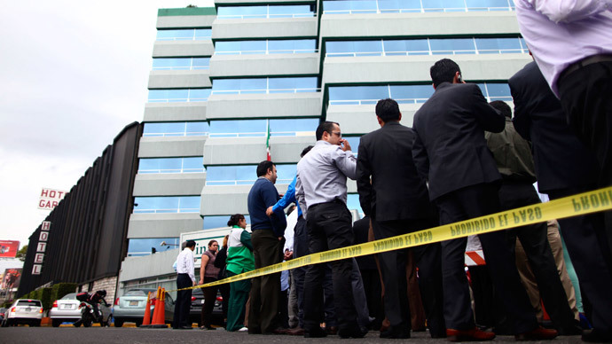 6.4 quake strikes southwest Mexico, tremors felt in capital
