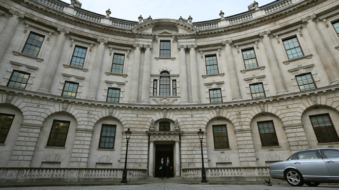 UK slams Brussels seeking taxpayer cash for Kiev & jobless