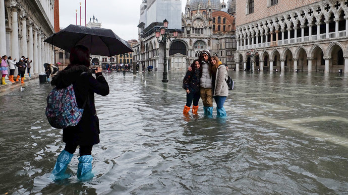 Sick of bribes: Italian police unearth fat kickback lists on edible paper