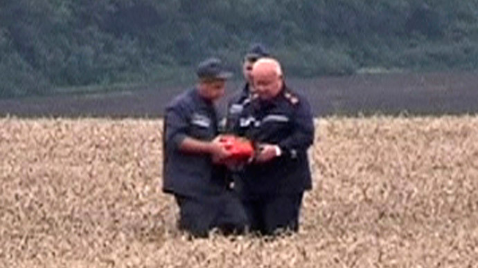 What could be MH17 data recorders found in E. Ukraine, taken to Donetsk – militia