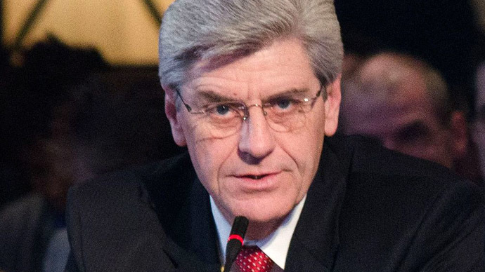 Mississippi governor threatens to block transport of undocumented children