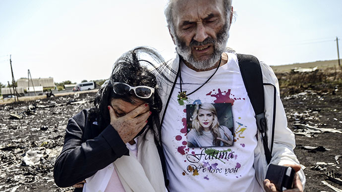 ‘She might be still alive!’ Parents of MH17 victim arrive at crash site in Ukraine