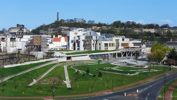 Parties pledge powers to Scottish Parliament if Scots vote ‘no’