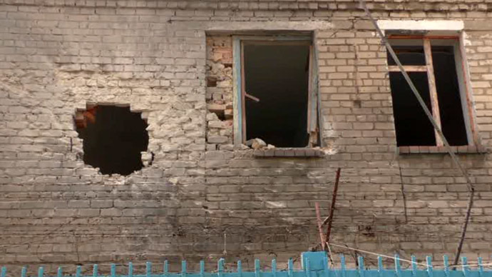 Scared Ukraine convicts flee after prison damaged in shelling