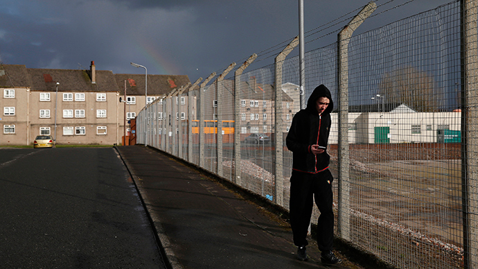 UK unemployment falls, but youth still feeling pinch