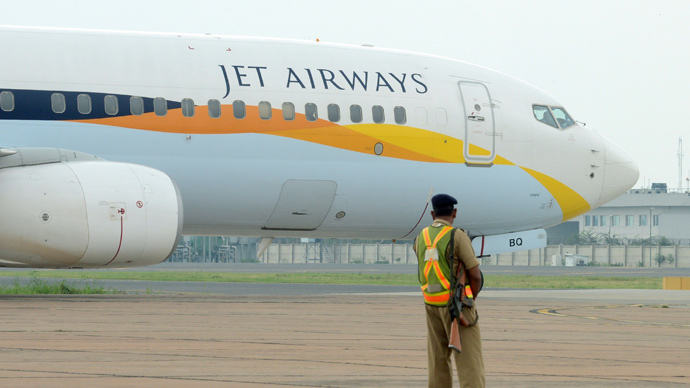 Napping & Tableting: Indian plane ‘drops 5,000 feet’ as pilots asleep, distracted