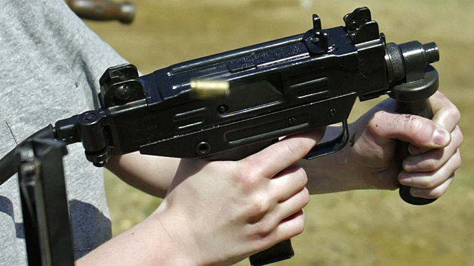 9yo girl accidentally kills gun instructor in Arizona