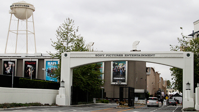 ​Hackers threaten 'Christmas gift' for Sony, release more data