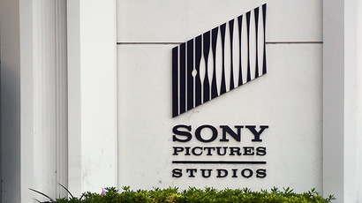 ​Hackers threaten 'Christmas gift' for Sony, release more data