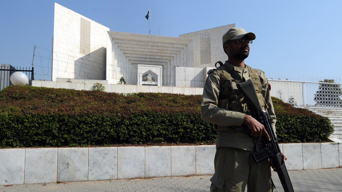 Pakistan amending constitution to set up anti-terror military courts