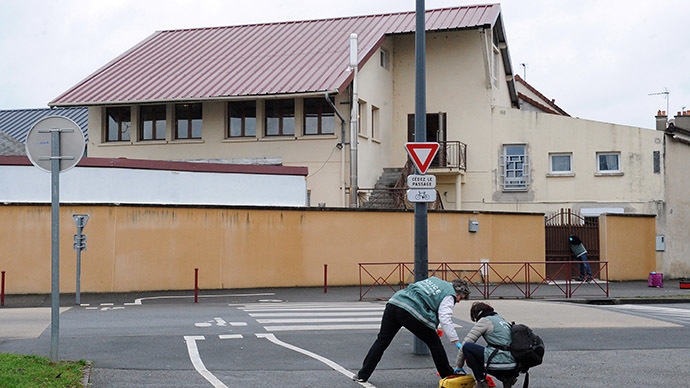 Grenades thrown at a mosque in Le Mans, west of Paris - reports