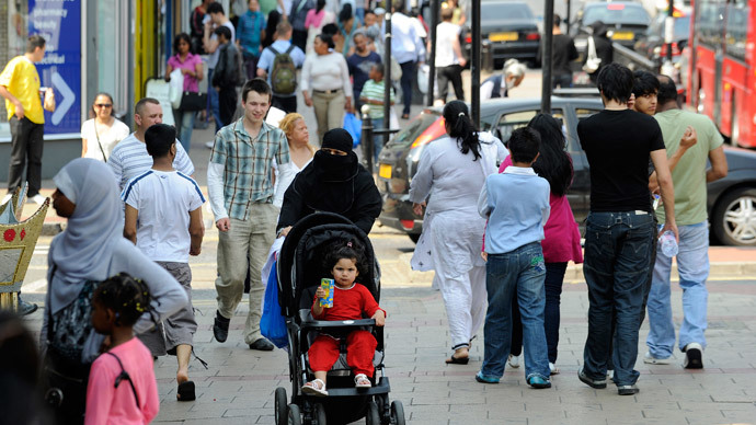 Vulnerable migrants scammed £113,000 by indebted Border Agency worker