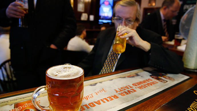 MP blames Somali immigrants for death of British pubs
