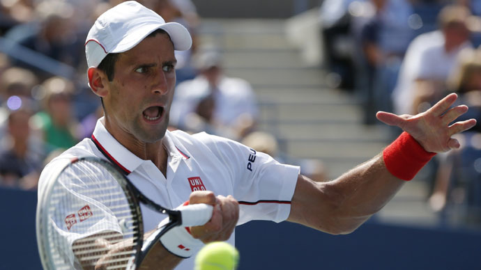 Djokovich plays toughest tennis match ever against... ‘WWII M1 Abrams tank’ (VIDEO)