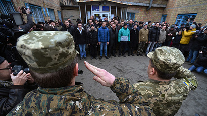 Persons conscripted to the Ukrainian army seen at one of the recruiting points in Kiev. (RIA Novosti/Evgeny Kotenko)