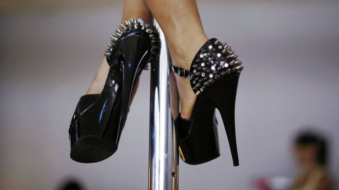 Oregon strippers seek new regulations for better working conditions