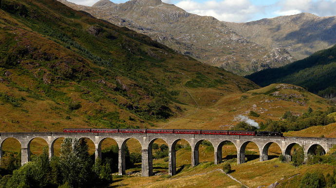 ‘Mockery of democracy’: UK govt flip-flops, allowing fracking under National Parks