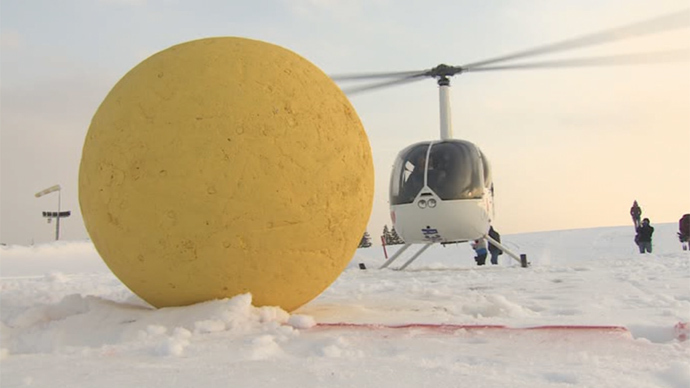 Forget tank biathlon, HELICOPTER GOLF is all the rage in Russia (VIDEO)