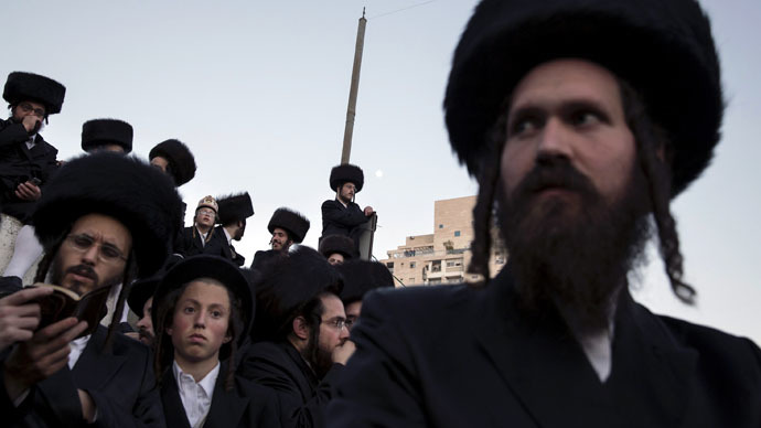 Rabbis flock to Prague for self-defense training after attacks