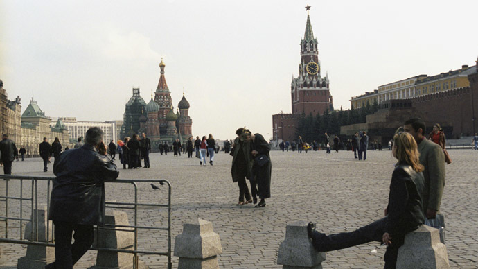 Tow truck thief races through Red Square, caught by police (VIDEO)