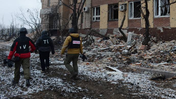 Russian journalists detained in Kiev as Ukraine steps up censorship