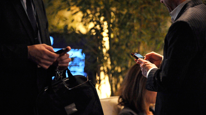 ‘Stingray’ surveillance devices can degrade service for any cell phone in vicinity - report