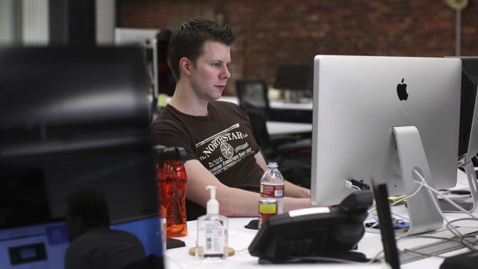 Fireproof! Report says US govt can't sack bad employees, including porn-watchers