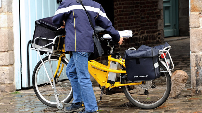 French postman fined for stealing over 13,000 letters