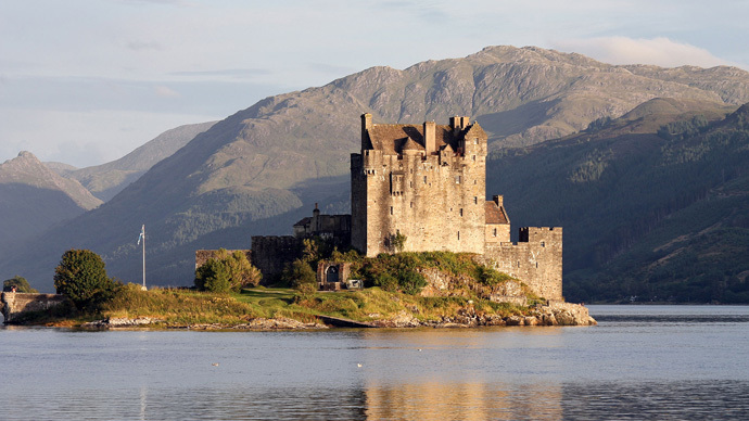 Great Scot! Irish holiday destination advertised with… a Scottish castle?