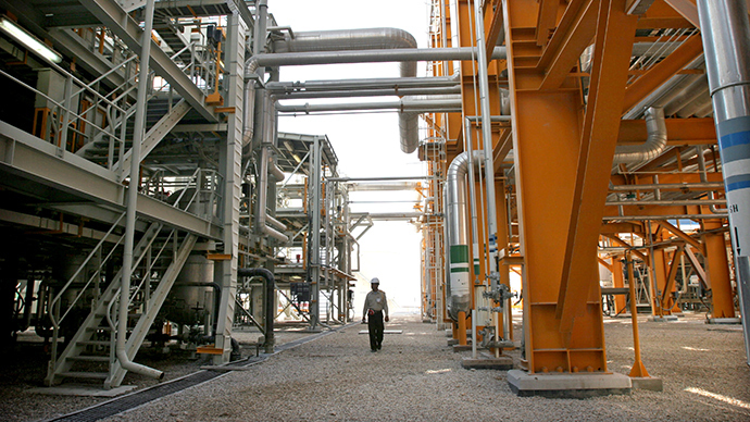 Oil reverses losing streak as Iran nuclear talks extend beyond deadline