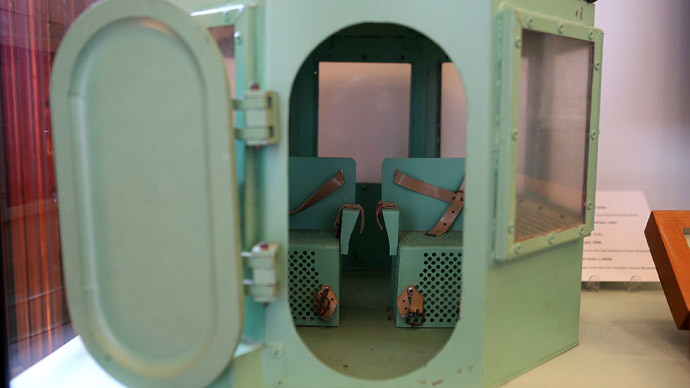 Oklahoma lawmakers approve bill to bring back the gas chamber