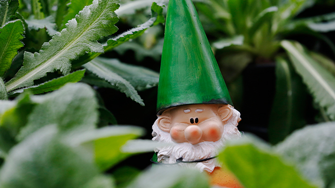 Gnome bandit: UK police hunt ‘elderly woman’ suspected of thieving ornaments