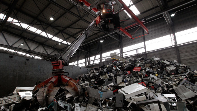 Precious waste: 300 tons of gold end up in landfills in 2014