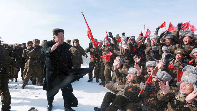 North Korean leader Kim Jong Un greets Korean People's Army.(Reuters / KCNA)