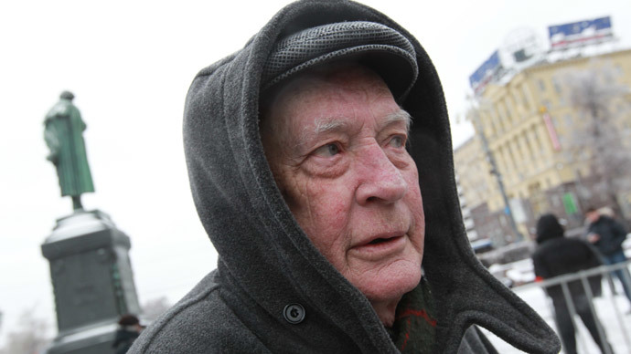 Russian dissident Bukovsky to go to UK court over child abuse image charges