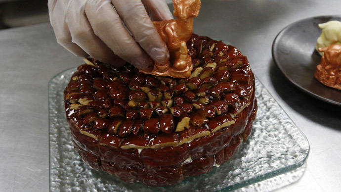 Can chocolate & cakes steal your memory? High blood sugar increases risk of Alzheimer's, new study claims